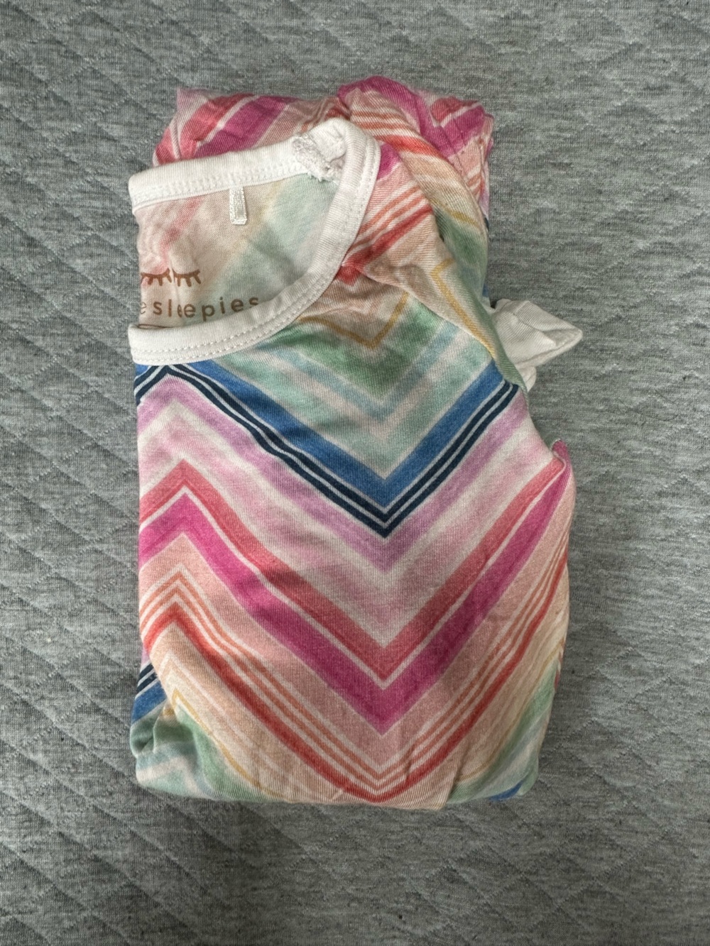 Little Sleepies Rainbow Chevron 2T crescent zippy